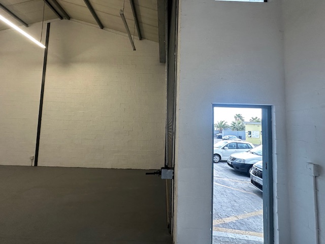 To Let commercial Property for Rent in Maitland Western Cape